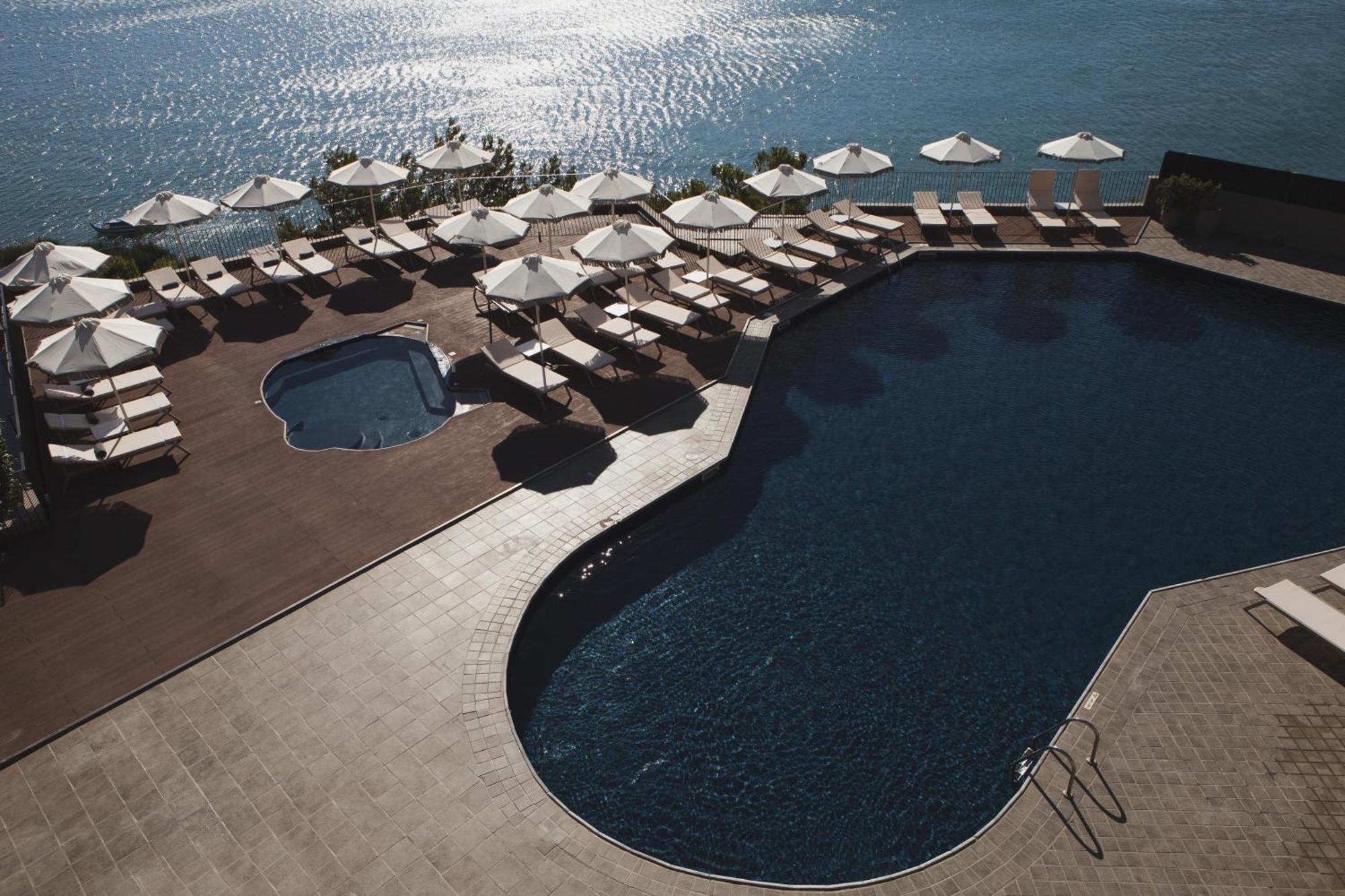 Domes Aulus Elounda All-Inclusive Resort, Adults Only, Curio By Hilton 外观 照片